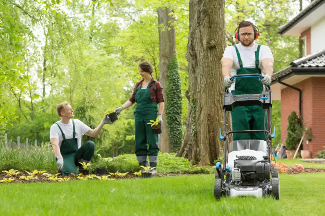 How to mow a lawn in Gresham, OR